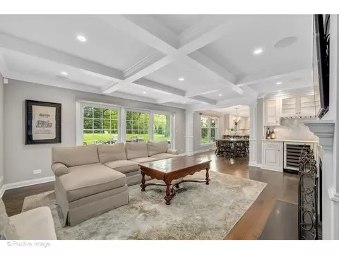 Living - 48 Devonshire Dr, Oak Brook, IL 60523 photo 4 of 6