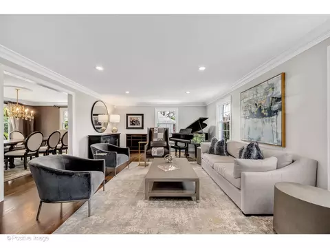 Living - 48 Devonshire Dr, Oak Brook, IL 60523 photo 3 of 6