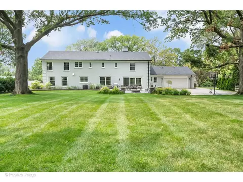 Exterior - 48 Devonshire Dr, Oak Brook, IL 60523 photo 12 of 14