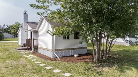 502 E North St, Danvers, IL 61732 photo 28