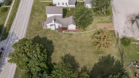 502 E North St, Danvers, IL 61732 photo 3