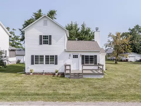502 E North St, Danvers, IL 61732 photo 2