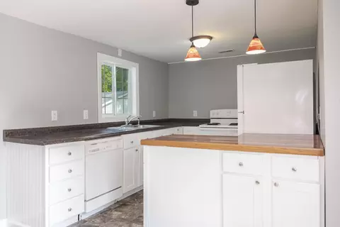 502 E North St, Danvers, IL 61732 photo 11
