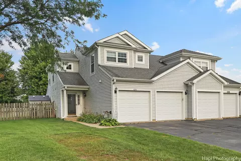 620 S Annandale Dr #620, Lake In The Hills, IL 60156