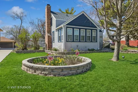 4018 N Lincoln St, Westmont, IL 60559