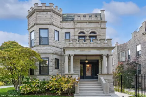 2711 W Logan Blvd, Chicago, IL 60647