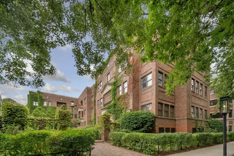 5716 S Kenwood Ave #2, Chicago, IL 60637