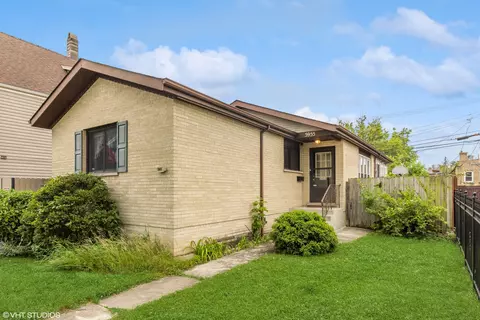 5955 W Patterson Ave, Chicago, IL 60634
