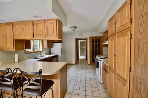 Kitchen - 8569 N 2300 East Rd, Downs, IL 61736 photo 2 of 4