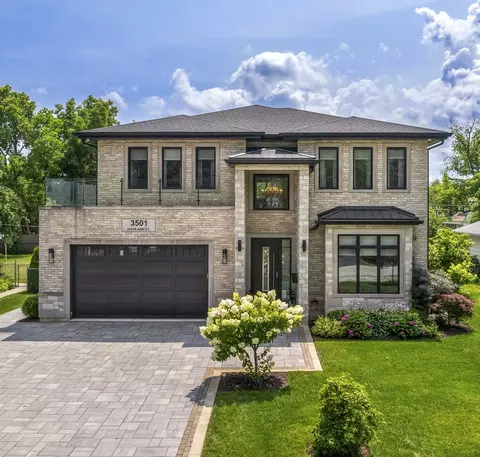 3501 Highland Ct, Glenview, IL 60025