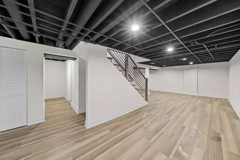 1646 E 83rd Pl, Chicago, IL 60617 photo 38