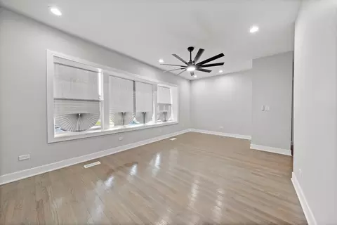 1646 E 83rd Pl, Chicago, IL 60617 photo 18