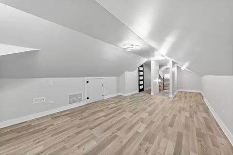 1646 E 83rd Pl, Chicago, IL 60617 photo 22
