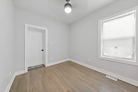 1646 E 83rd Pl, Chicago, IL 60617 photo 9