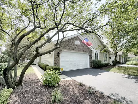 283 Governors Ln, Elgin, IL 60123