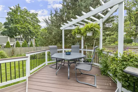 Exterior - 117 E Blodgett Ave, Lake Bluff, IL 60044 photo 7 of 13