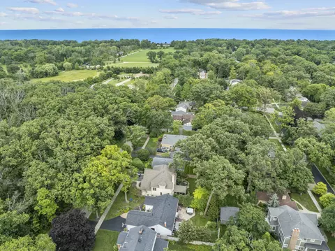 View/Area - 117 E Blodgett Ave, Lake Bluff, IL 60044 photo 2 of 2