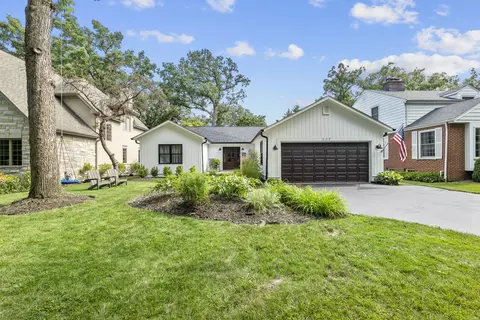 Exterior - 117 E Blodgett Ave, Lake Bluff, IL 60044 photo 2 of 13