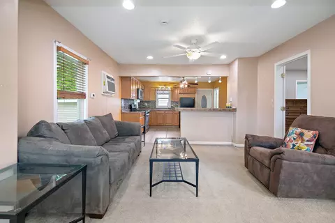 855 W Bridge St, Kankakee, IL 60901 photo 6