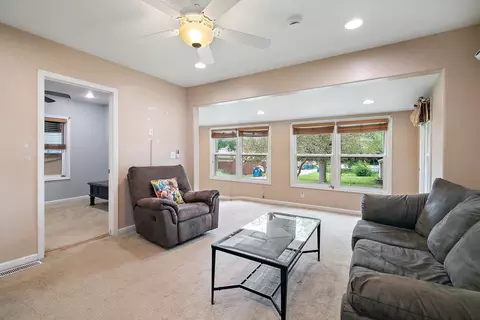 855 W Bridge St, Kankakee, IL 60901 photo 7