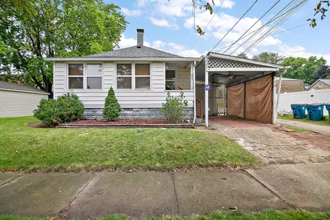 855 W Bridge St, Kankakee, IL 60901 photo 2