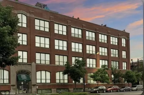 1727 S Indiana Ave #422, Chicago, IL 60616