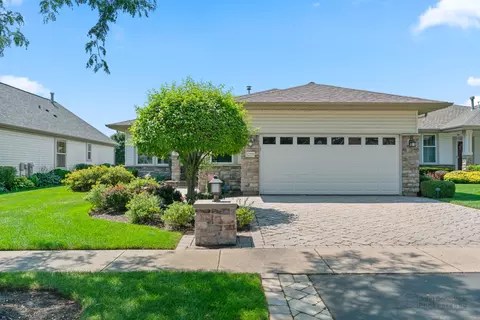 12251 Tuliptree Ln, Huntley, IL 60142