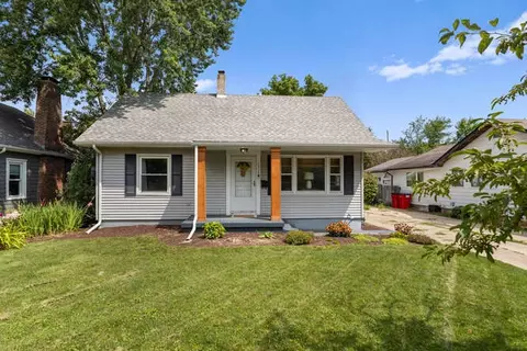 1316 W White St, Champaign, IL 61821