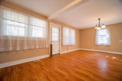 721 E Main St, Clinton, IL 61727 photo 13