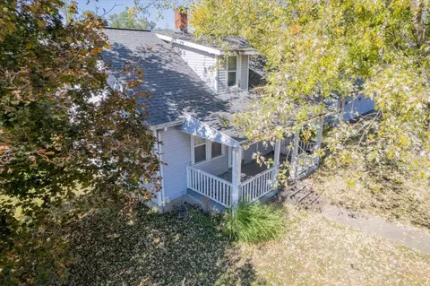 721 E Main St, Clinton, IL 61727 photo 6