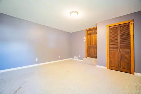 721 E Main St, Clinton, IL 61727 photo 24