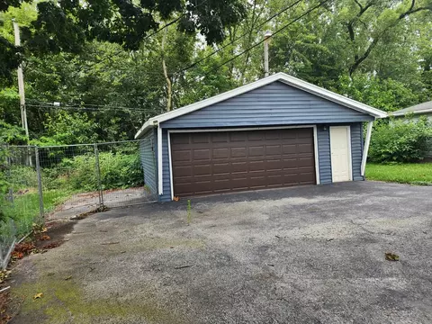 350 Dorsetshire Dr, Steger, IL 60475 photo 8
