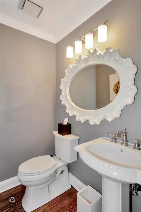 Bath - 1620 Stonebridge Trl, Wheaton, IL 60189 photo 1 of 6