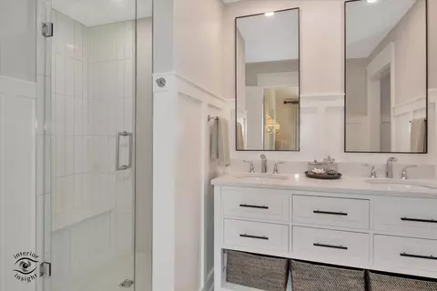 Bath - 1620 Stonebridge Trl, Wheaton, IL 60189 photo 2 of 6