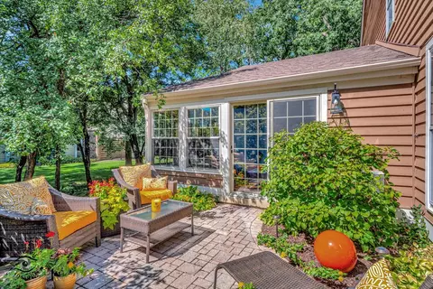 Exterior - 1620 Stonebridge Trl, Wheaton, IL 60189 photo 3 of 5