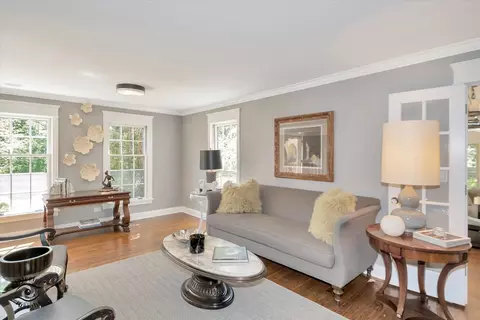 Living - 1620 Stonebridge Trl, Wheaton, IL 60189 photo 2 of 8