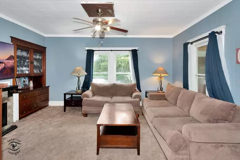 463 S Third St, Peotone, IL 60468 photo 3