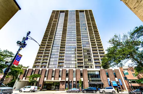 1636 N Wells St #2905, Chicago, IL 60614
