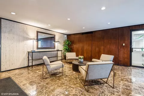 1 E Scott St #706, Chicago, IL 60610 photo 8