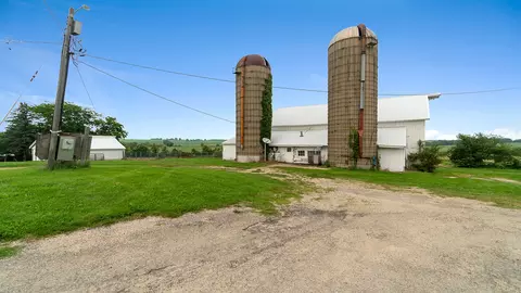 Exterior - 9237 N Conger Rd, Byron, IL 61010 photo 12 of 23