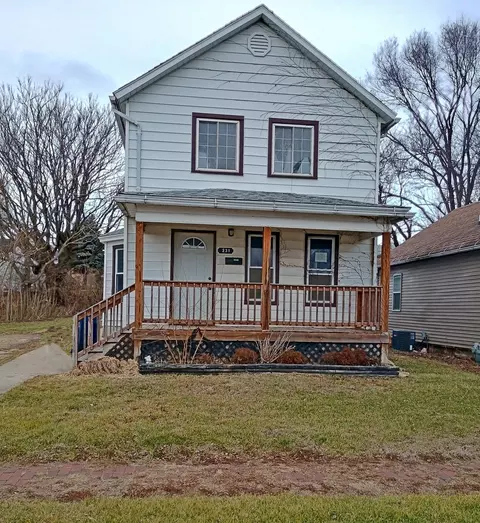231 2nd St, Lasalle, IL 61301