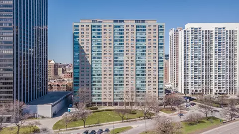 3180 N Lake Shore Dr #21C, Chicago, IL 60657