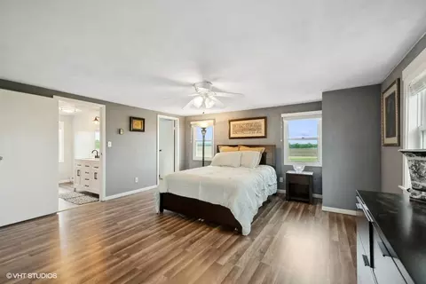 Bedroom - 11719 Engelhardt Rd, Harvard, IL 60033 photo 1 of 2