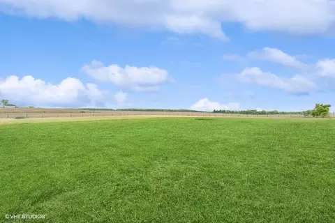 Exterior - 11719 Engelhardt Rd, Harvard, IL 60033 photo 3 of 4