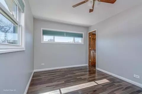 20 Forest Park Ln, Hoffman Estates, IL 60169 photo 17