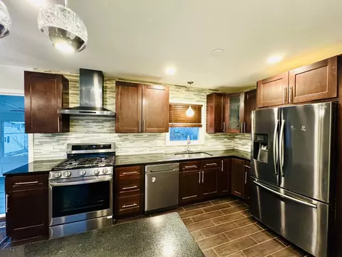 20 Forest Park Ln, Hoffman Estates, IL 60169 photo 10