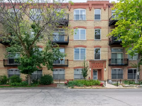 1740 N Maplewood Ave #105, Chicago, IL 60647