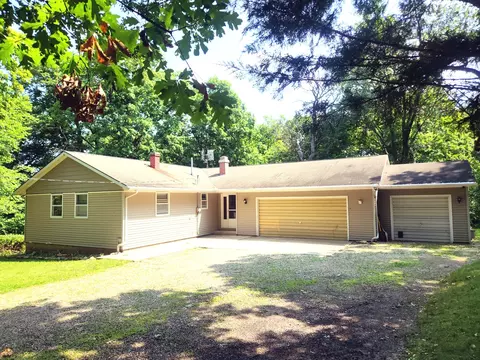 254 Winterhaven Dr, Varna, IL 61375