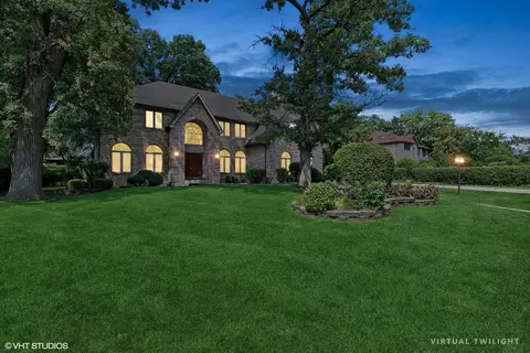 2421 Saint Andrews Dr, Olympia Fields, IL 60461