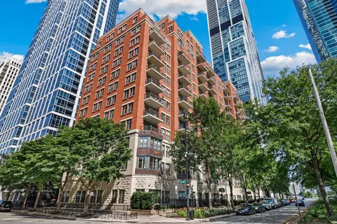 1250 S Indiana Ave #905, Chicago, IL 60605